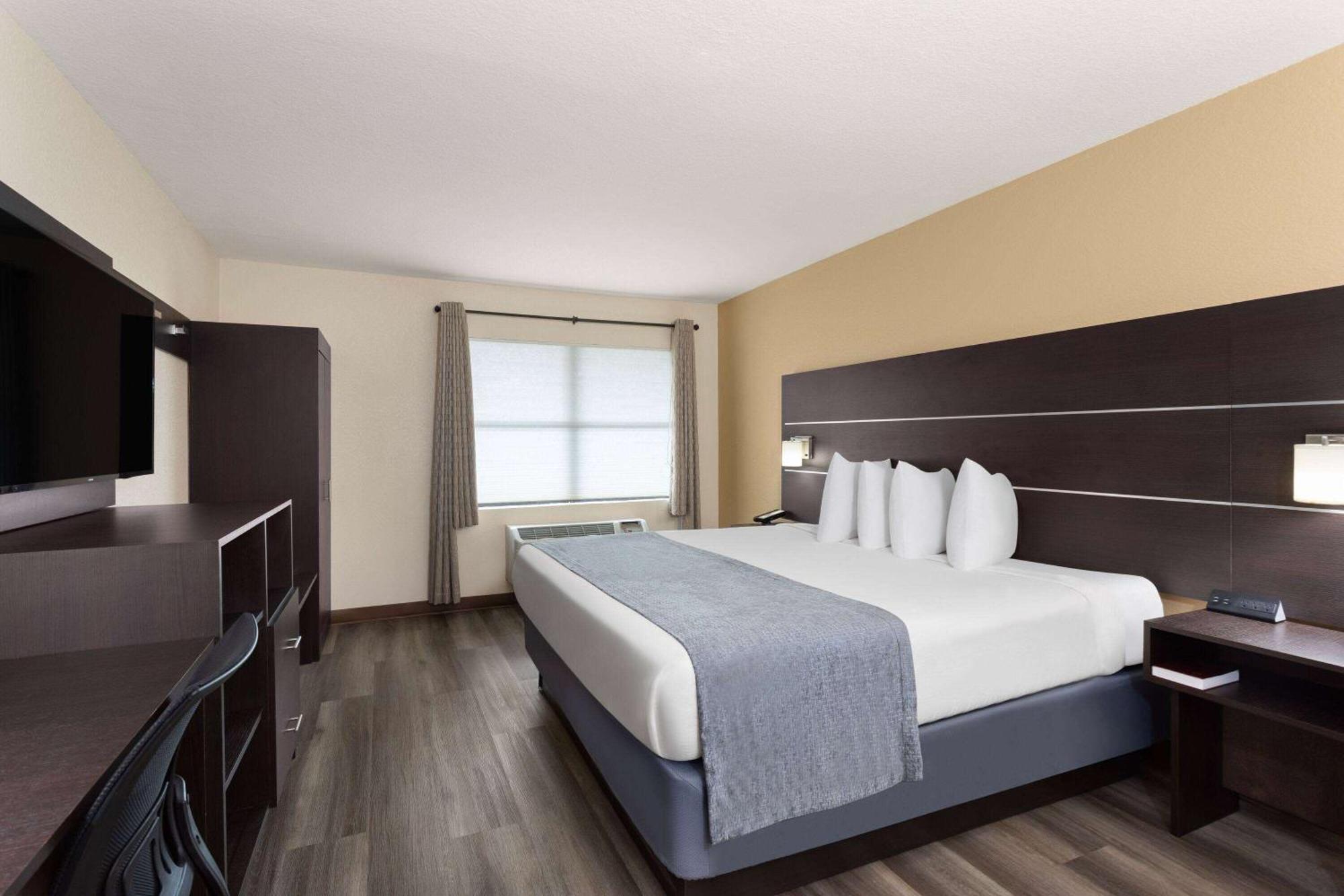 Baymont By Wyndham Punta Gorda/Port Charlotte Hotel Kültér fotó